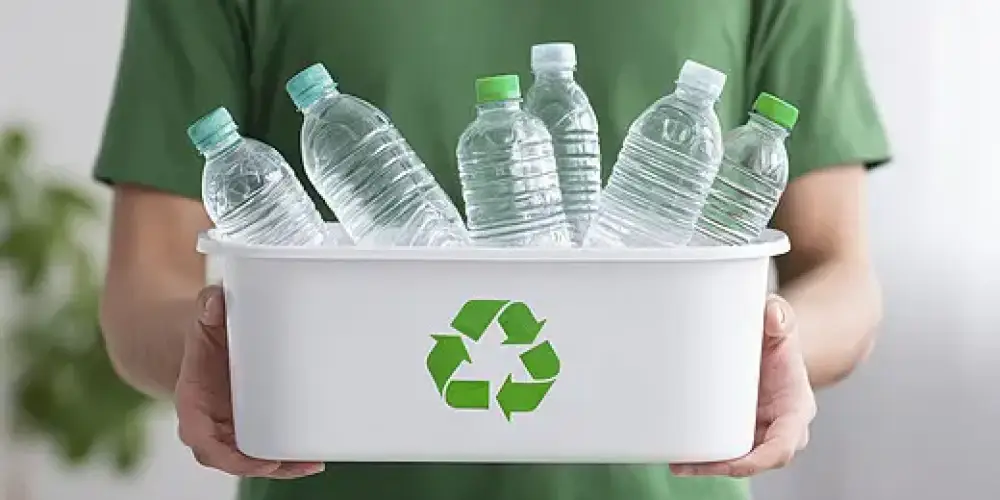 Хуванцар хогийн цэг дээр хаягдахгүй